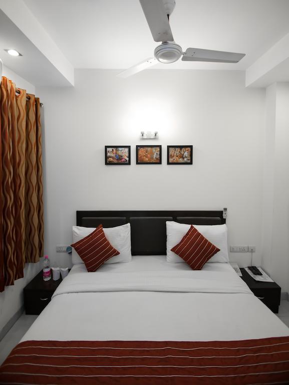 Airport Hotel Jet Inn Suites Új-Delhi Kültér fotó